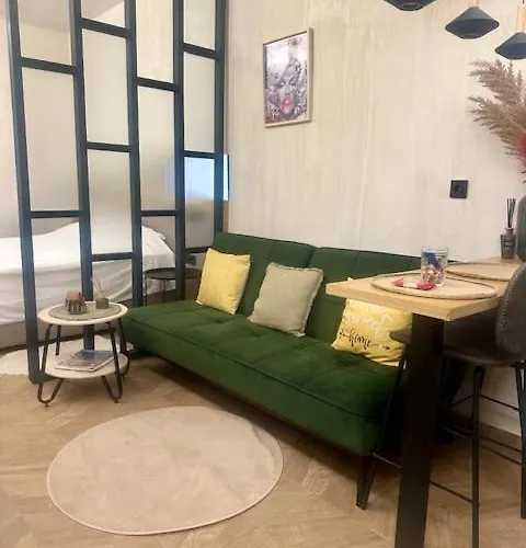 Leo Апартаменты