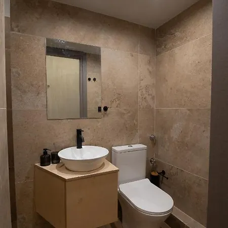 Apartman Leo *